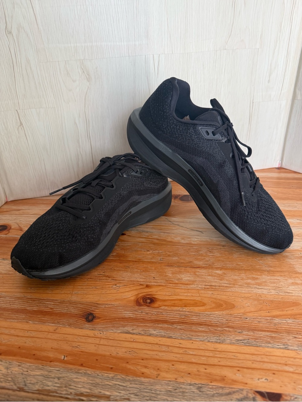 Men’s Nike Air Winflo 11 Road Running Sneaker Black Anthracite Size 10.5 VGUC